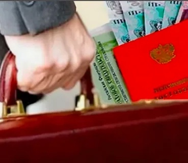 Счетно-контрольной палатой города в соответствии с планом работы на 2024 год проведено контрольное мероприятие: «Проверка правомерности назначения, в том числе определения размера муниципальной пенсии за выслугу лет лицам, замещавшим муниципальные должнос